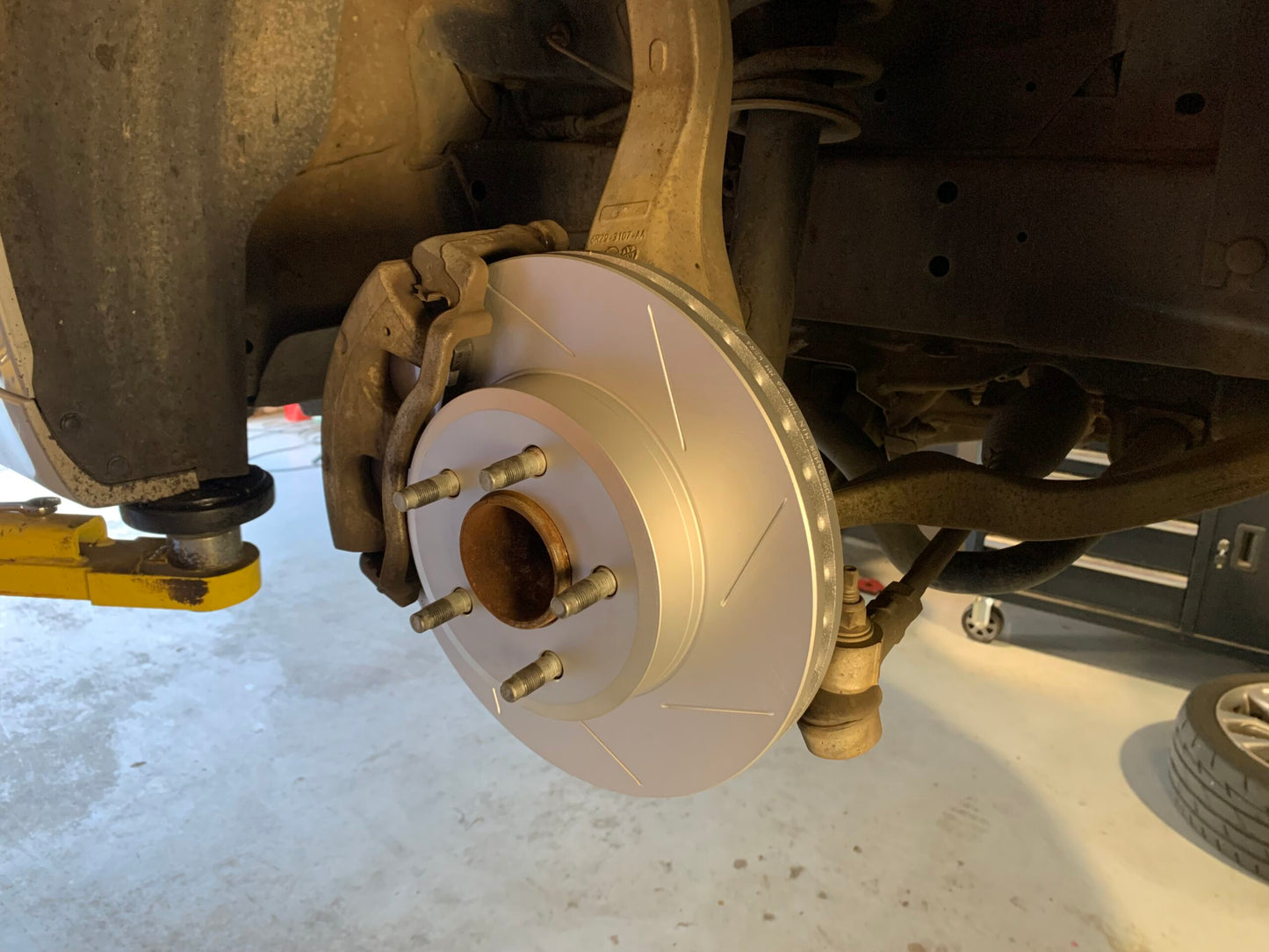 Ford FGX Brake Upgrade KIT - Slotted Front Brake Rotors With Ultra Plus Pads